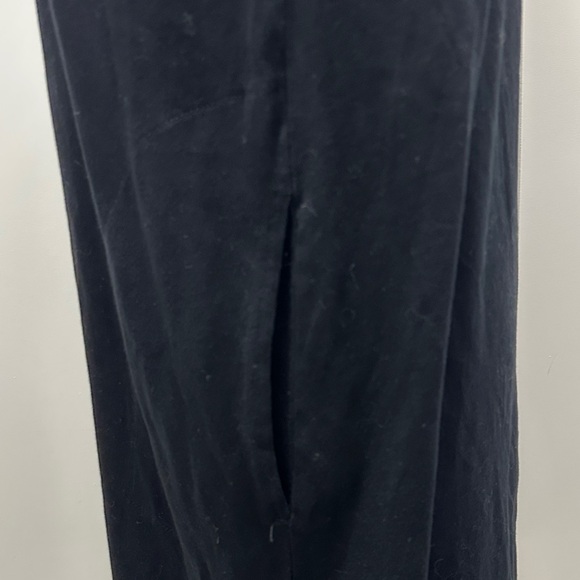 Old Navy Black Sleeveless Mini Dress - Picture 3 of 8